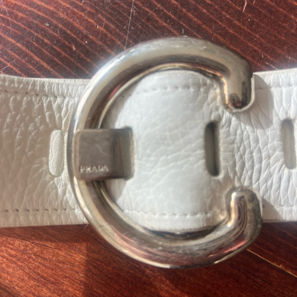 Prada white vintage leather belt - Picture 2 of 5